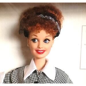 1998 I Love Lucy Barbie "Lucy does a TV Commercial" Collectors Edition